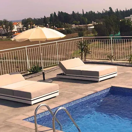Latitude Boutique * Larnaca