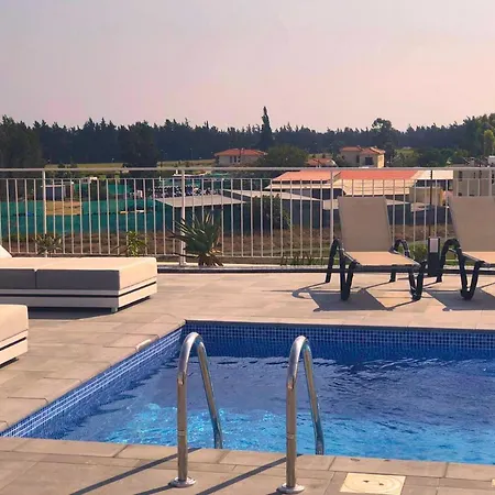 Latitude Boutique Lejlighed Larnaca